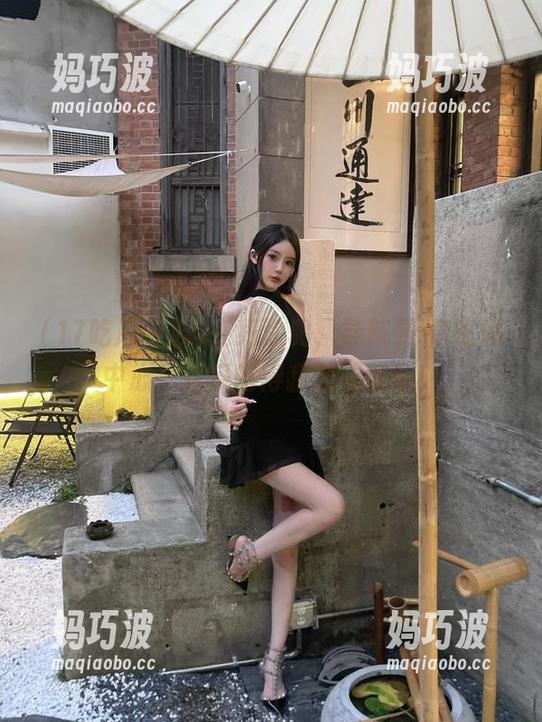在线涂鸦，导航到17吃瓜中心，这瓜吃得我眼花缭乱！