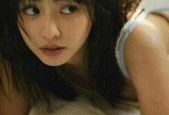 有谁和我一样，边吃边在“17吃瓜网”上疯狂收藏？