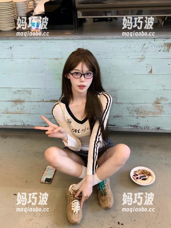 51黑料 当你打开51黑料的传送门,那一瞬间,整个世界都在爆料,哈哈,太有趣了!