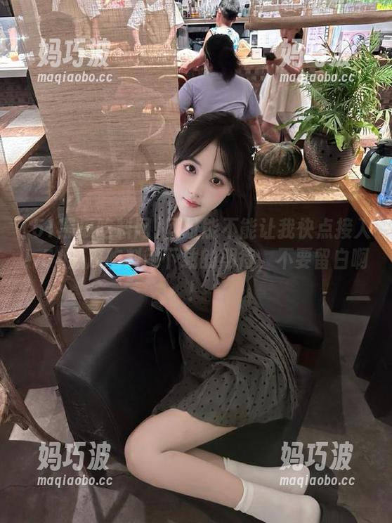 51黑瓜吃料网 网址能不能让我快点接入!51黑瓜吃料网下载的期待,不要留白啊!
