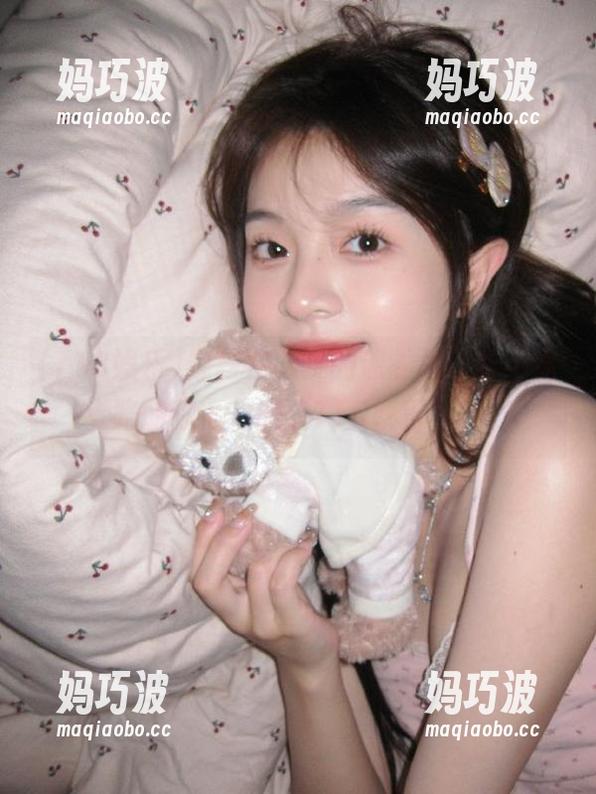 穿梭在八卦的迷雾里，永不迷路的你，只需“718娱乐”。