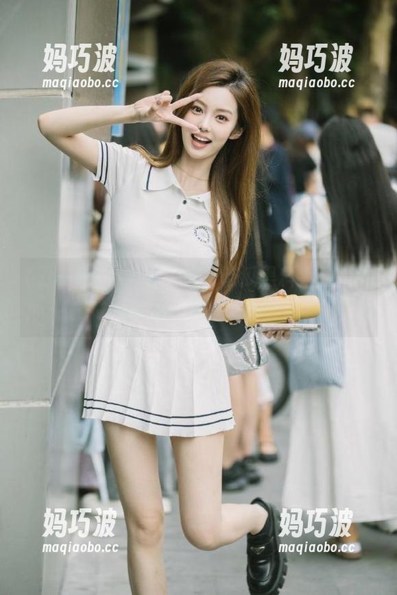 转发！五一吃瓜黑料入口，这瓜味儿，好生奇妙！
