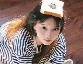 听说,下载五一吃瓜网后,苹果审查员也开始评论吃瓜新闻了!