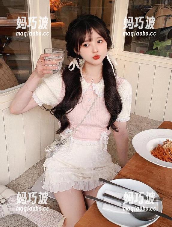 在线聊天：五一爆料东拼西凑的故事设定真让人无语