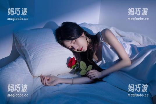 不想滑手机时闷的发慌？直接访问免费吃瓜网网址吧！