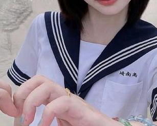 吃瓜不打烊，入口处的八卦又来了，你心里的那点小期待是不是也在蠢蠢欲动？