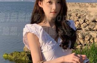 最新的吃瓜网app，一看界面就让我开始想，如果瓜能发光，那该多好啊！
