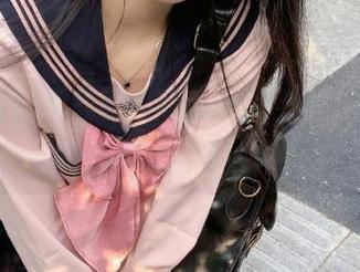 下载吃瓜网app，免费获取无底线八卦，操心只会让我更累…