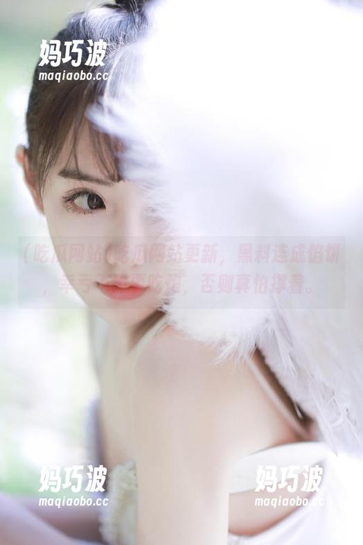 吃瓜网站 吃瓜网站更新,黑料连成馅饼,幸亏不需要吃饱,否则真怕撑着。