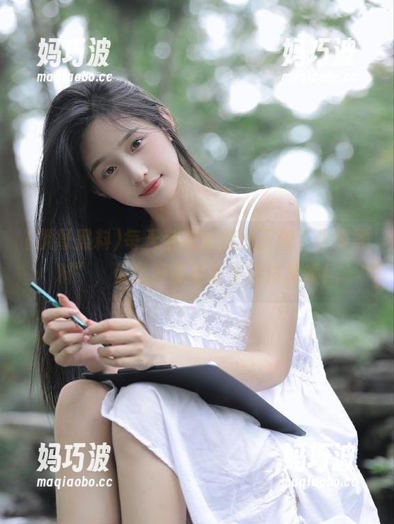 扒哥黑料 每天都有新料,下载“扒哥黑料”,你的好奇心会主动付费哦!