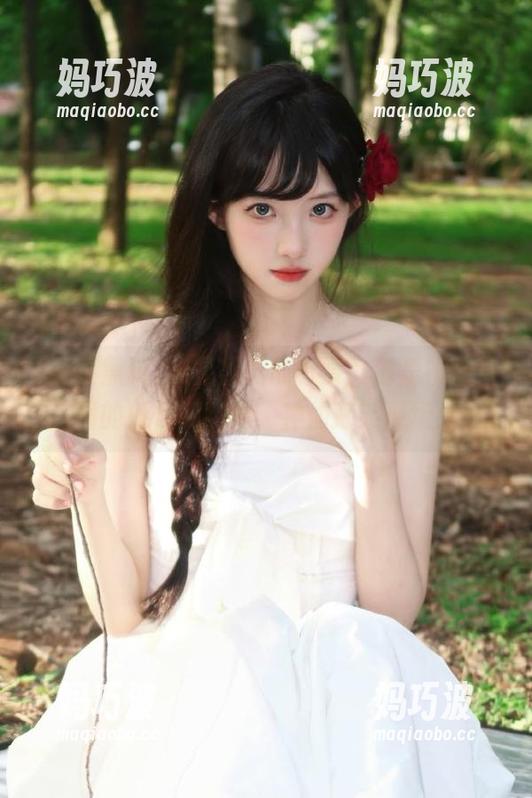 明星黑料的首页，满是横冲直撞的爱情和纠葛，神仙打架现场！