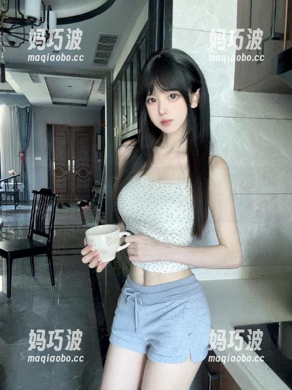 每日吃瓜网页黑料看得我心情复杂，像是在吃一口酸甜的柠檬