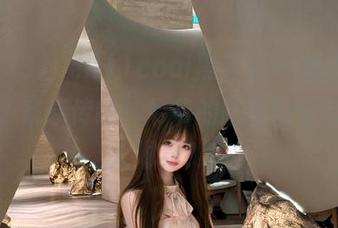“hl11cool黑料23”的视频，继承了家族传统，爷爷的跳舞好像被外星人附身？！