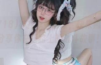神操作亮瞎眼,快来黑料718分享你在歪路上的战斗故事!