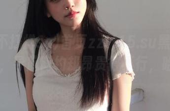 首页zztt15.su黑料不打烊so，导航简约却昂贵得不行，哈哈！