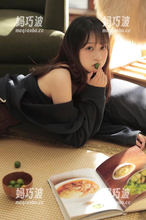 黑料天堂首页：十年不见的黑料，依旧香飘十里！