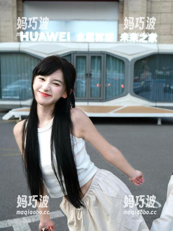 在黑料正能量网址上吃瓜，轻松避开迷路的风险！