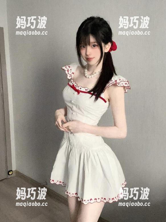 永不迷路在线，你的黑料正能量苹果版已就位，来一场瓜田里的狂欢吧！