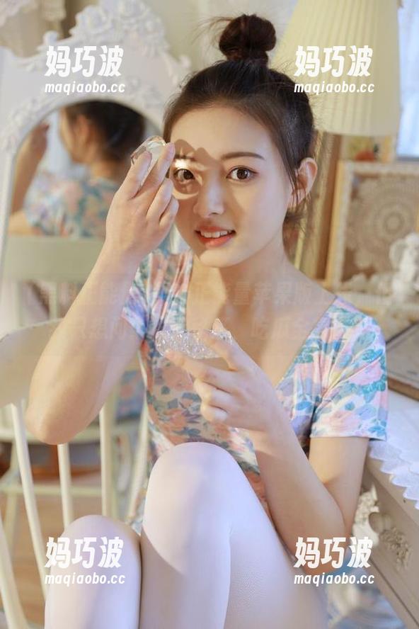 黑料正能量 黑料正能量苹果版上线,但我只想问:流量秘笈、吃瓜全靠它?