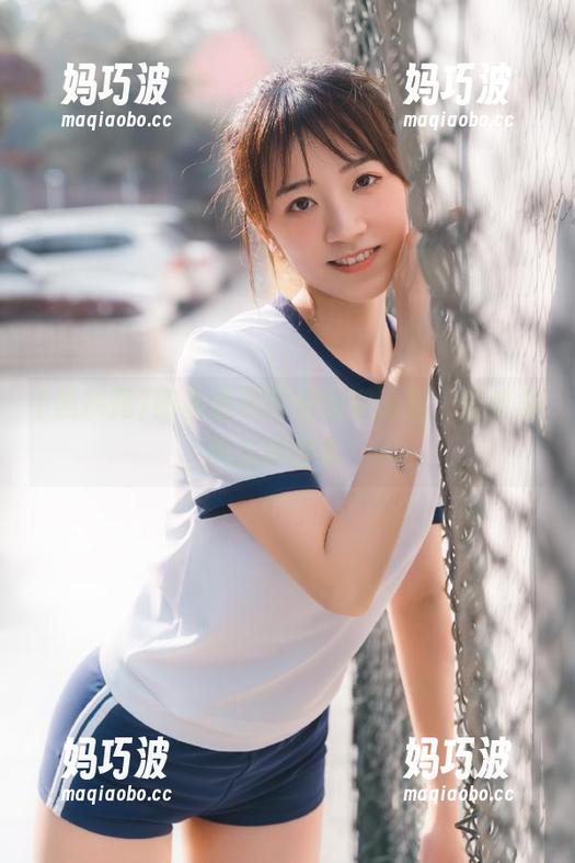 跟着黑料网地址溜达到，竟然发现这样的瓜！