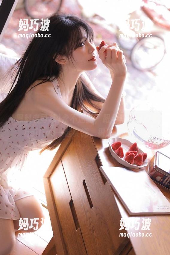 永不迷路，跟着黑料老司机heiliao一起实锤，把瓜都吃光！