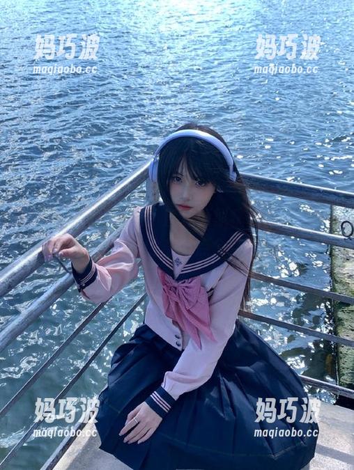 黑网料：直达腹肌痛，快来为无可救药的奇葩点个赞！